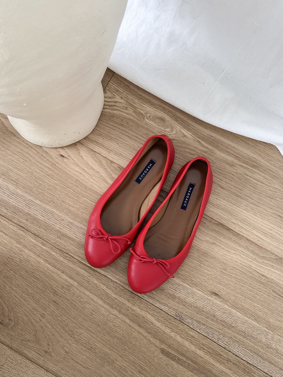 Three ways to style red ballet flats